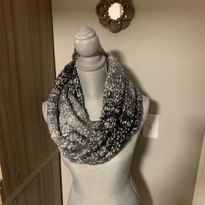 Express scarf
